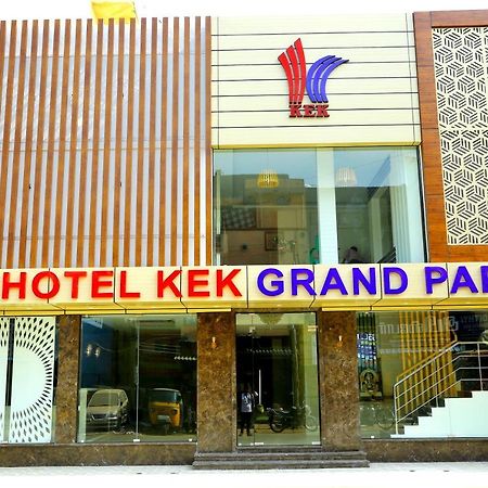 Hotel Kek Grand Park Ченнаи Экстерьер фото